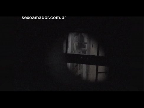 ❤️ Blondie bliver hemmeligt videooptaget af en voyeur fra nabolaget gemt bag hule mursten Porn video at da.killvs.top ☑